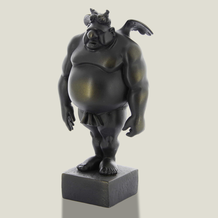 Arthur on pedestal (square) black/bronze, 20 cm              